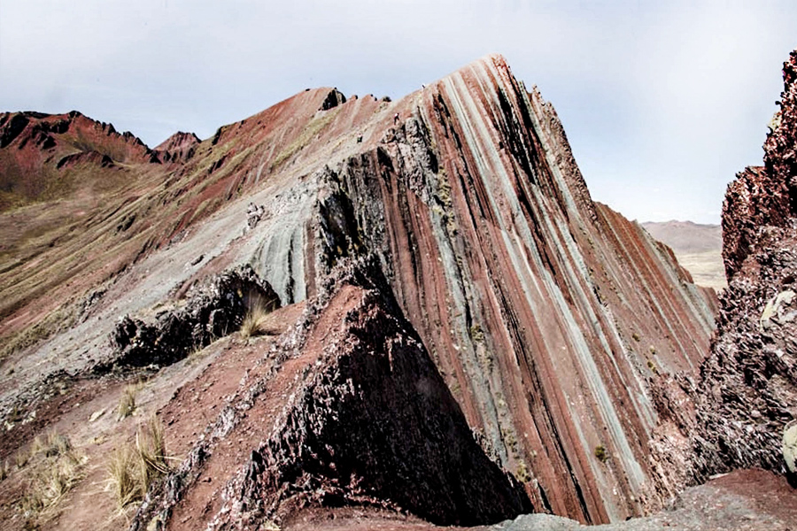 Pallay Punchu rainbow mountain tour Cusco
